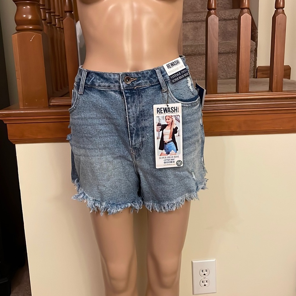 NWOT Vintage Babe Super High Rise Shorts